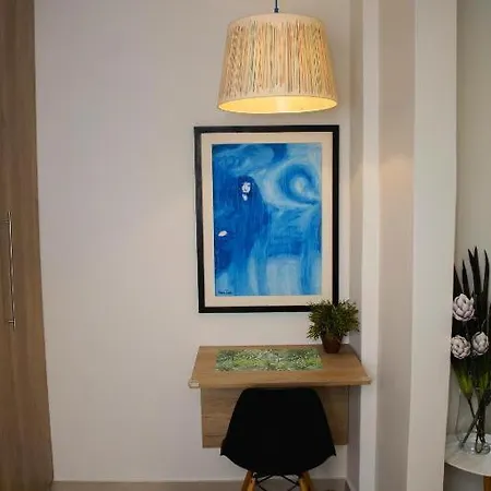 Lily, Nilie Hospitality Mgmt Apartment *